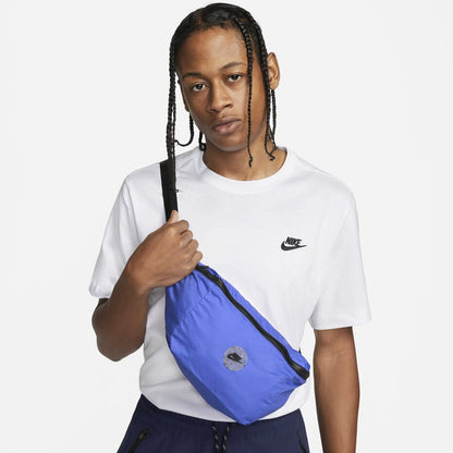 Nike windbreaker jacket