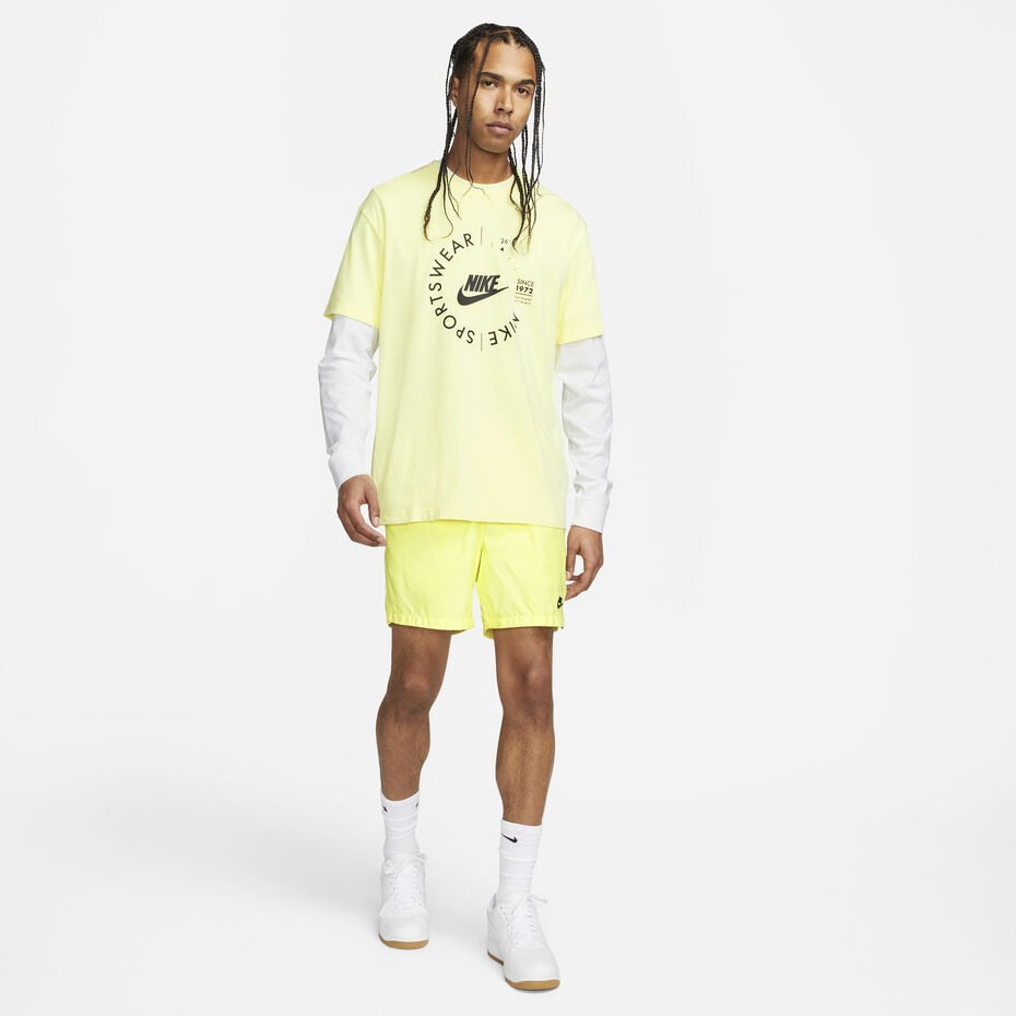 Nike sportswear tshirt