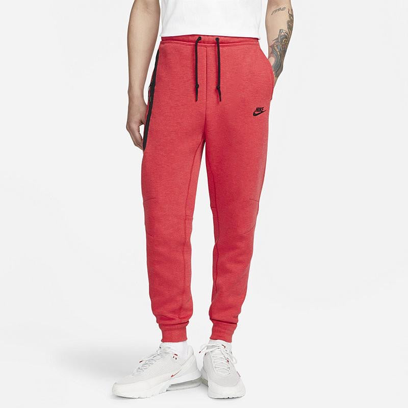 Nike tech jogger