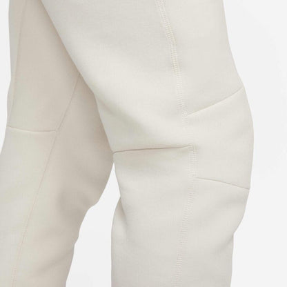 Nike tech jogger
