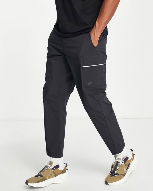 Nike pant with side pockets