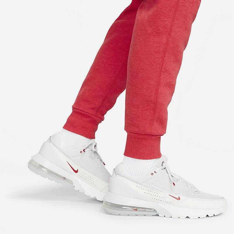 Nike tech jogger