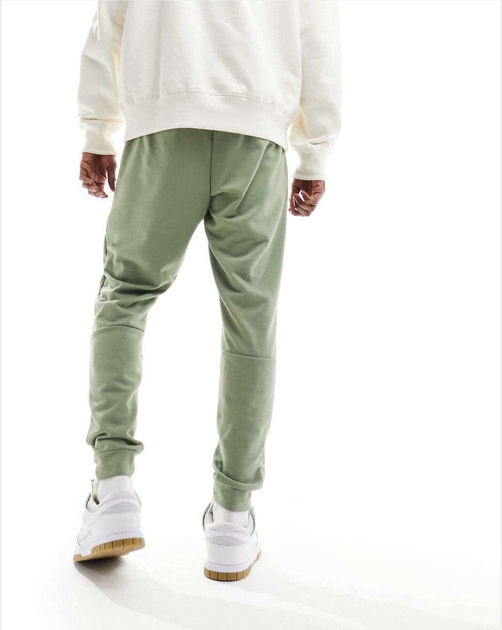 Nike swoosh jogger