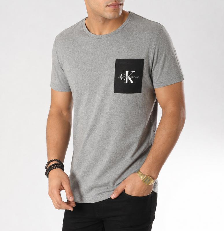 Calvinklein side pocket Tshirt