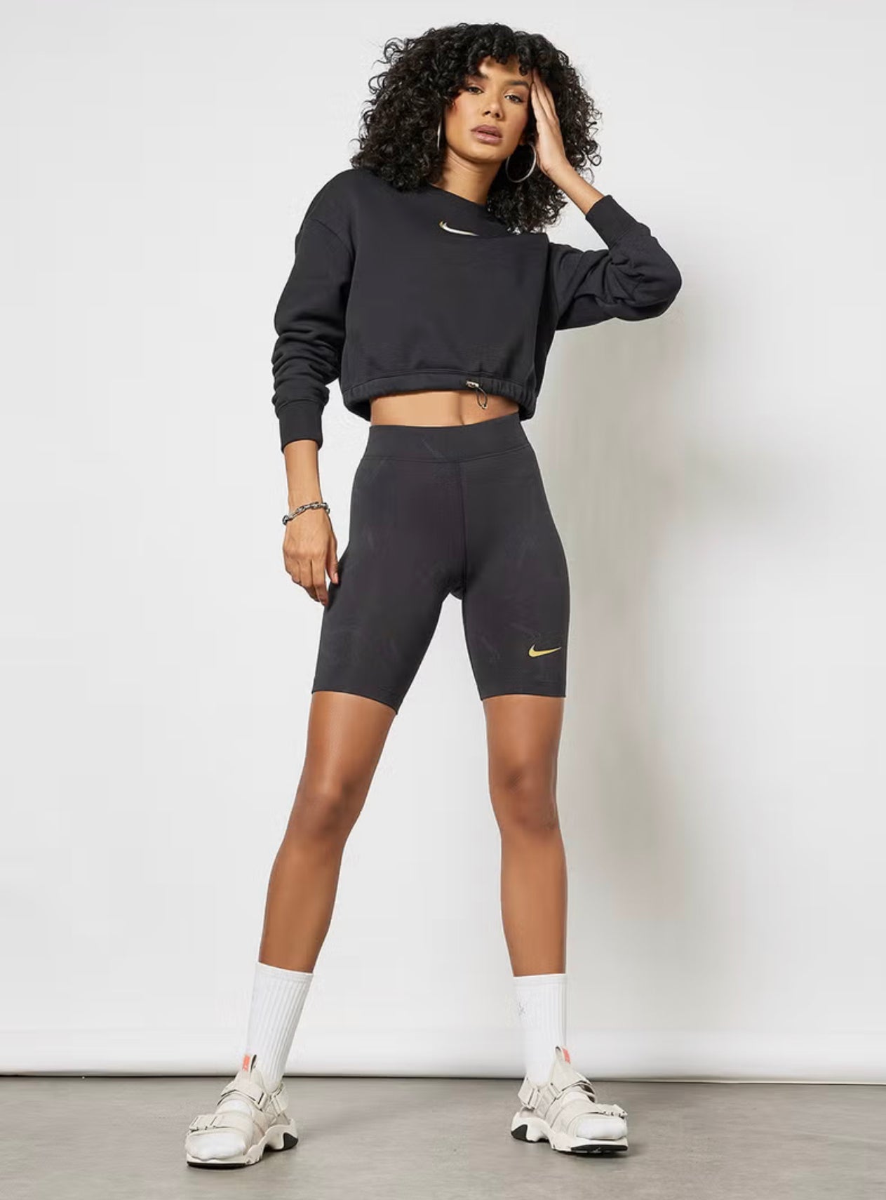 Nike cropped fleece crewneck